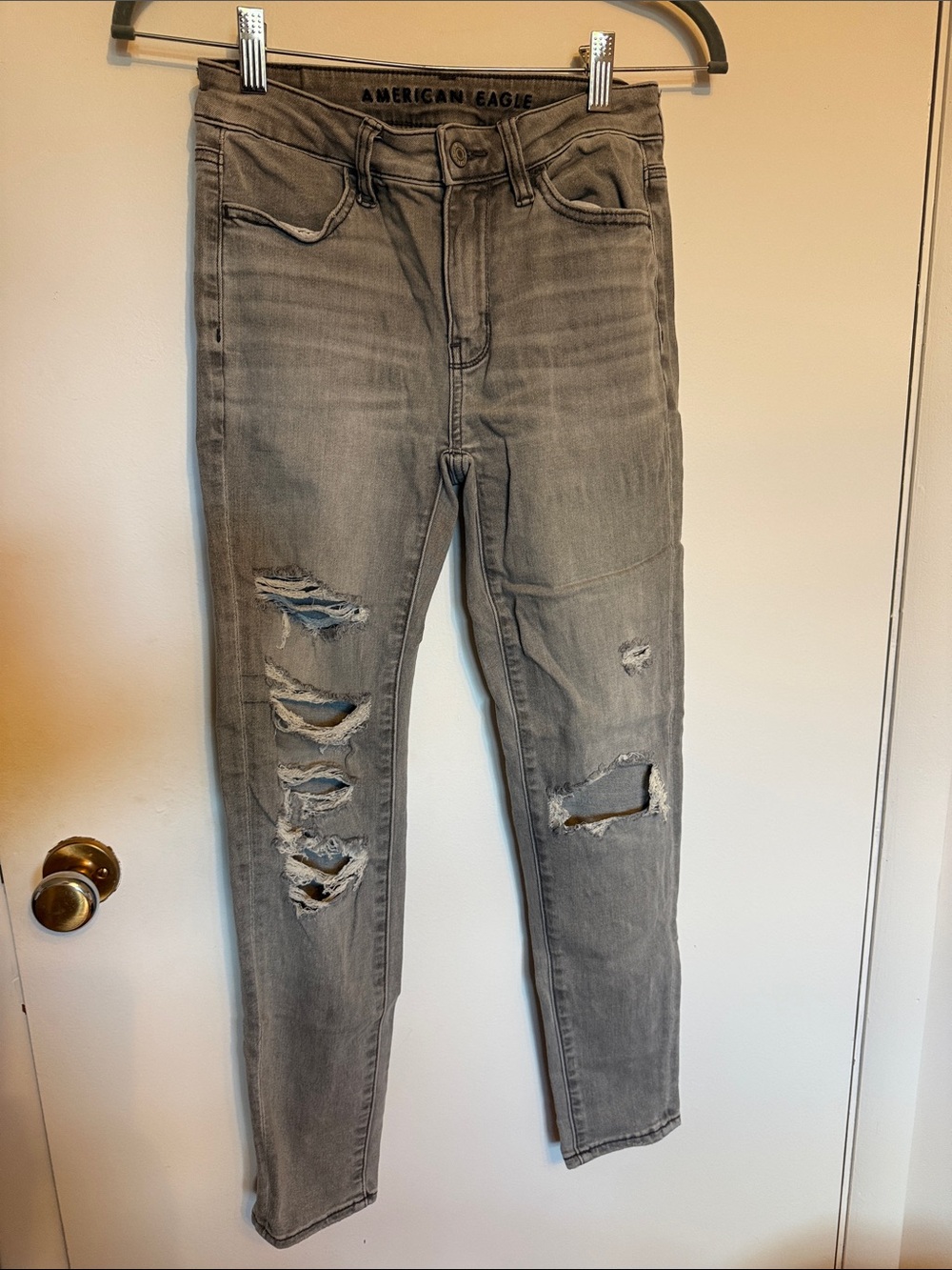 American Eagle Outfitters Distressed Grey Skinny Jeans